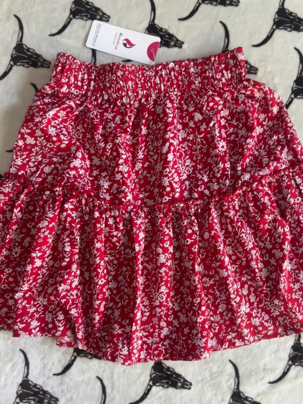 BerryDress Red White Floral Tiered Mini Skirt Elastic Waist NWT M
